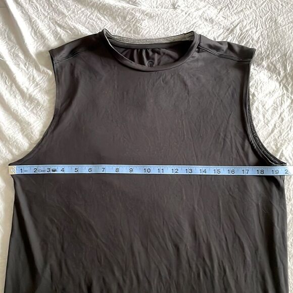 Champion Men's Black Athletic Tank Top Sleeveless Shirt Size M - Picture 3 of 4